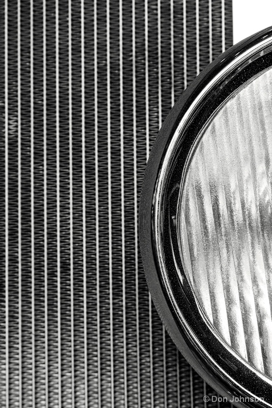 B&W Fire Engine Headlight 9-25-15 084