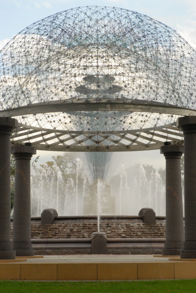 The fountain through the gazebo