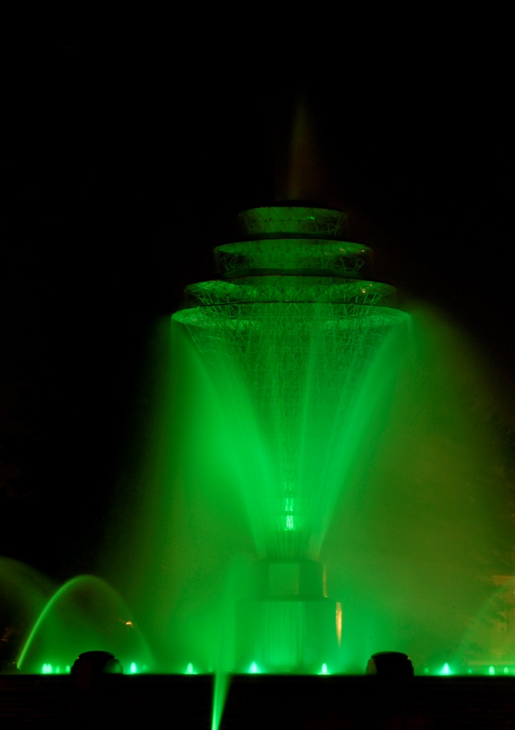 Fountain in green