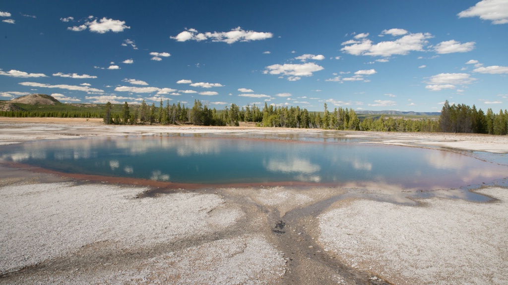 Midway Geyser Basin