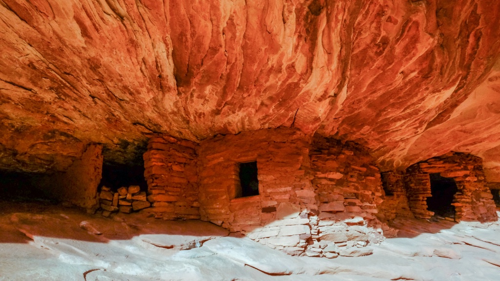 House of Fire Ruin, Mule Canyon 