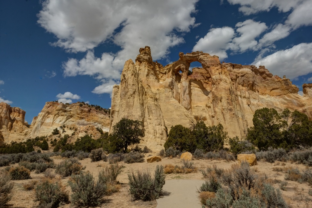 arch rock in the desert