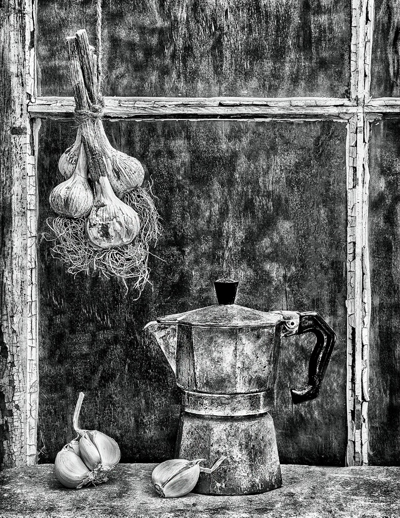 Garlic and Tea Pot
