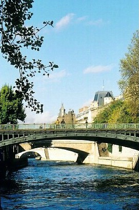 Bridge in Paris