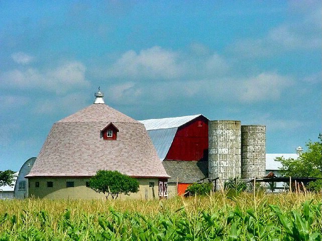 "Barn In The Round"