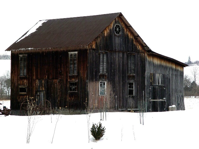 Winter Barn - ID: 102630 © John W. Davis