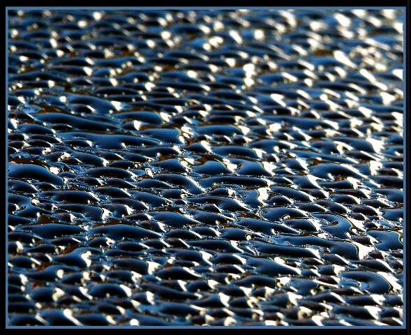 Blue beads on car roof