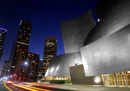 *disney concert hall @ night*