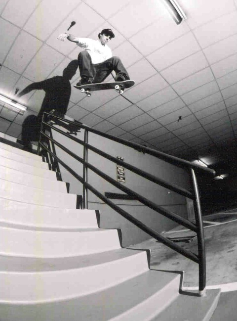 Ollie (over rail)