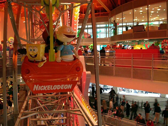 Toys 'R' Us - ID: 278215 © Paul Coco