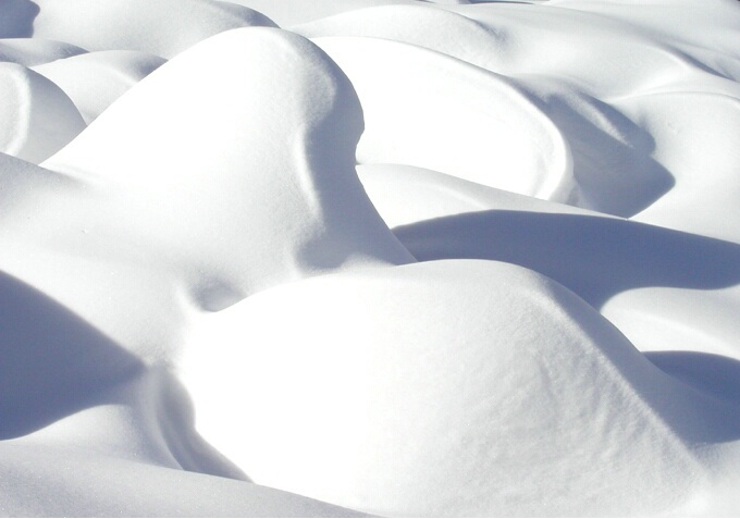 Snow Curves (cropped)