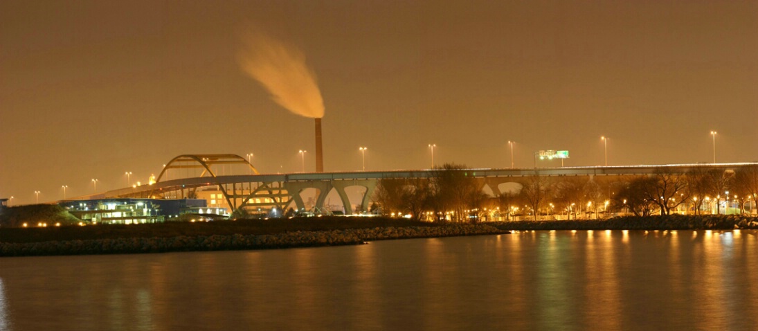 Milwaukee's Hoan Bridge at Night - ID: 320396 © Robert Hambley