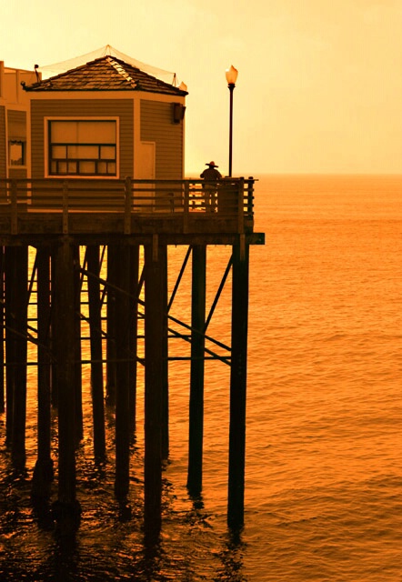 Fishin' on the Pier - ID: 338079 © Mary-Ella Bowles