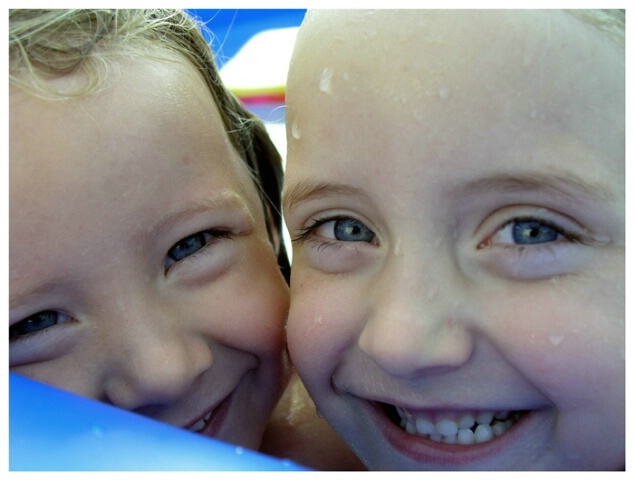 Swimming Sisters