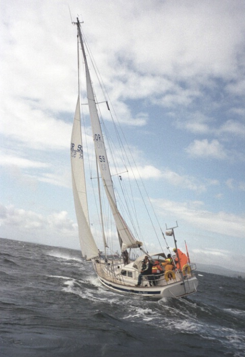 Yacht leaving Shetland