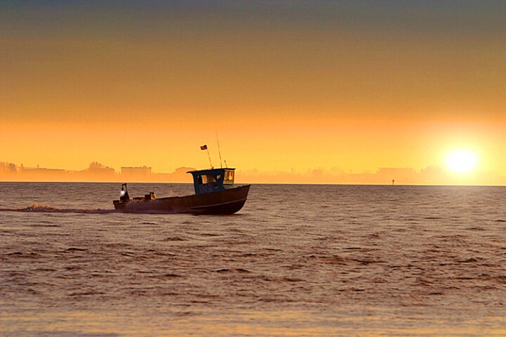 Srimpboat Sunrise
