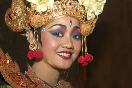 Balinese dancer backstage