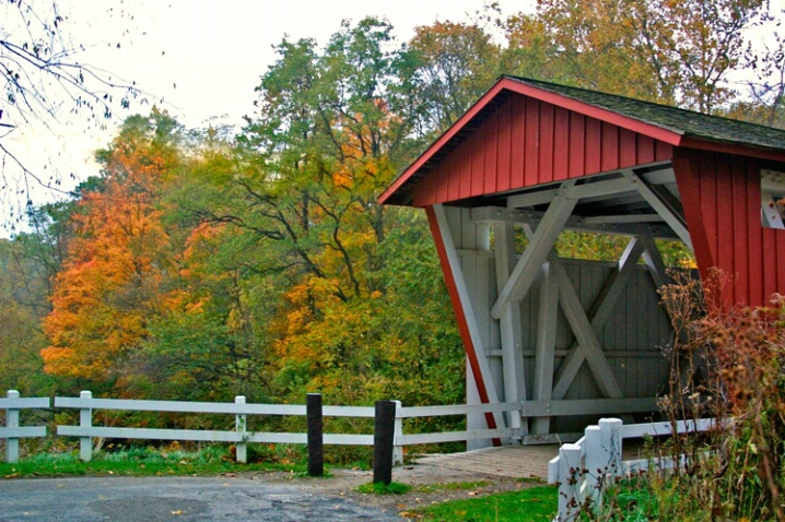 Covered Bridge-Cuyahoga Valley National Park - ID: 423067 © James E. Nelson