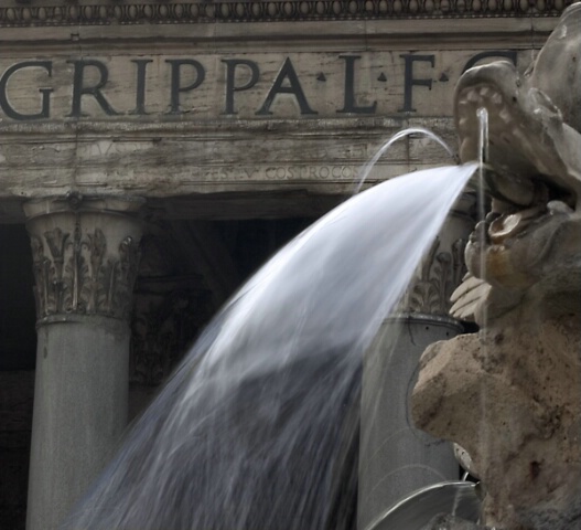 Pantheon fountain (grippa)