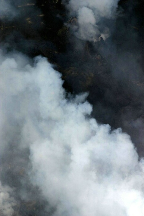 Volcanic Crater Plume - ID: 631073 © DEBORAH thompson