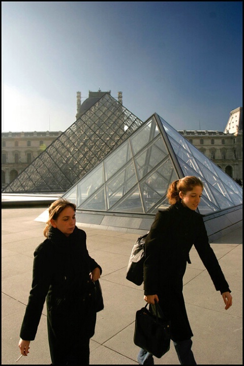 Colored Paris - Busy Morning