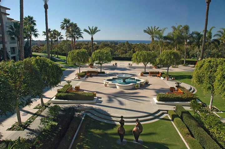 Four Seasons Resort By Day - ID: 655484 © Paul Coco