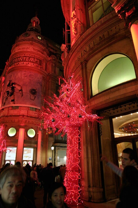 Colored Paris - a night at 