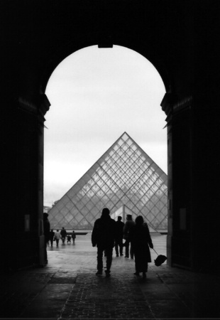 A stroll around the Louvre
