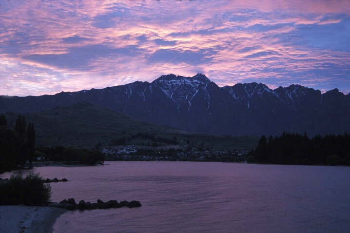 Lake Wakatipu at Dawn - ID: 676649 © John T. Sakai