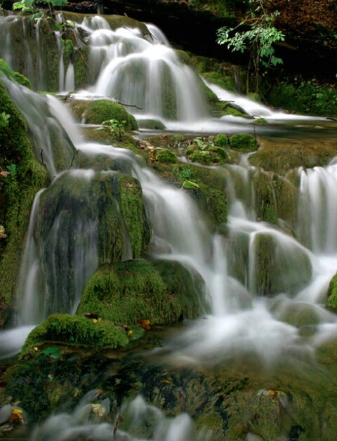 fall on waterfall