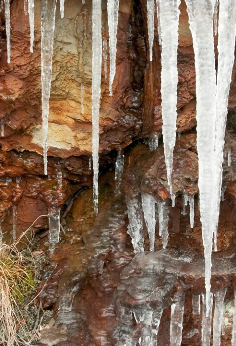 Icicles on Exposed Rock 1-23-05 - ID: 705910 © Robert A. Burns