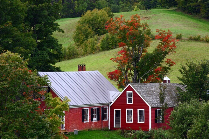 Vermont Farm Buildings in Early Fall - ID: 714072 © John Tubbs
