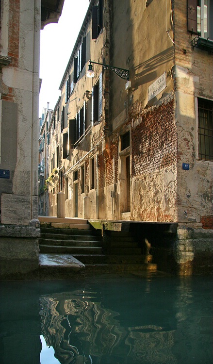 Venice: Street View