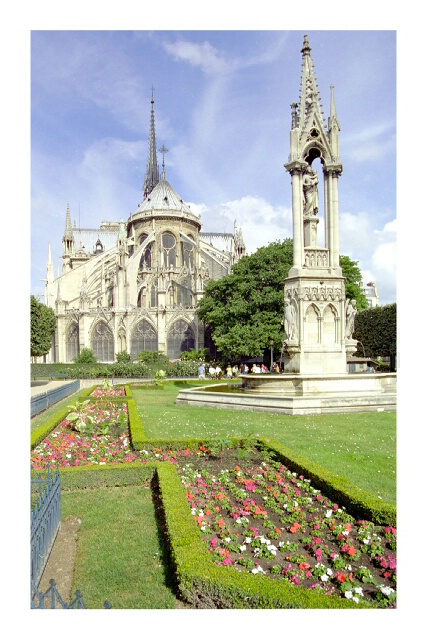 Notre Dame Garden