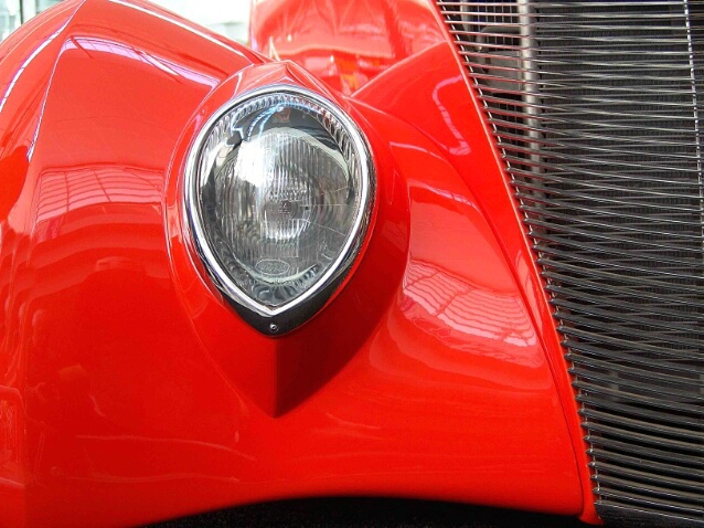Headlight in Red