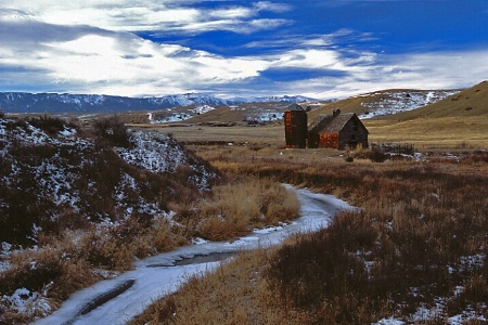 Willow Creek Barn