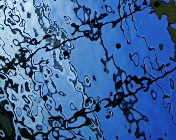 Water under Glass