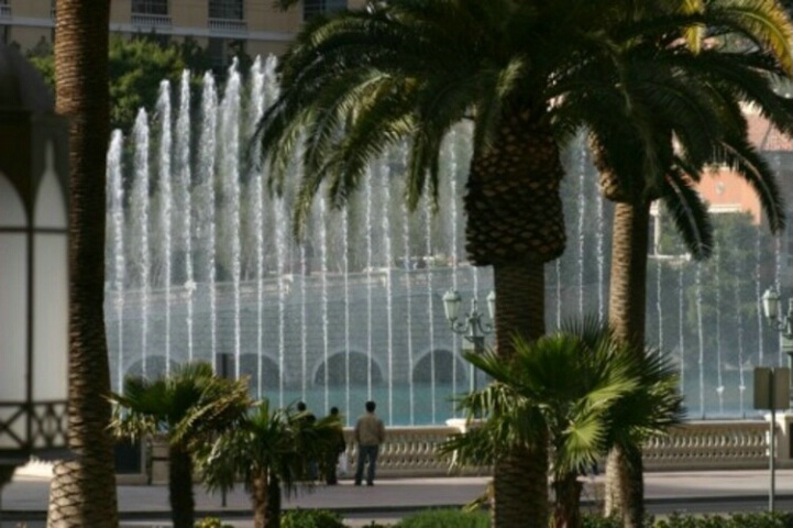 Bellagio TALL fountains