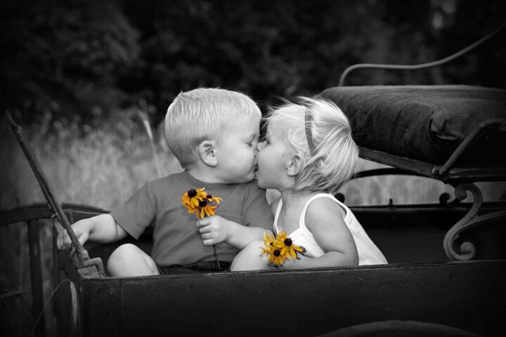 Kissin' Cousins