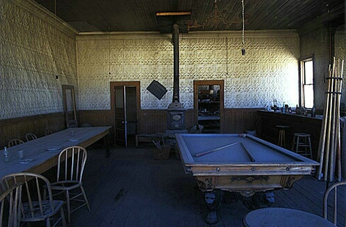 Poolhall - ID: 508891 © Brian d. Reed