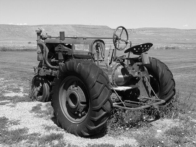 Tractor, Utah