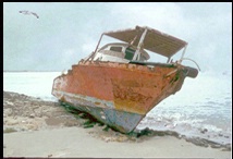 Ship wreck - ID: 894320 © Heather Robertson