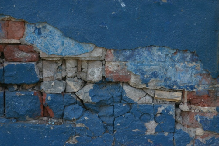 Crumbling wall, NYC