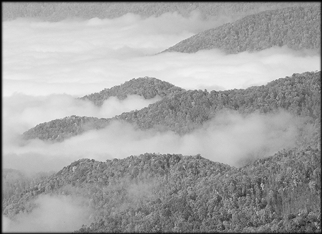 Smoky Mountains - ID: 964889 © Jeff Gwynne