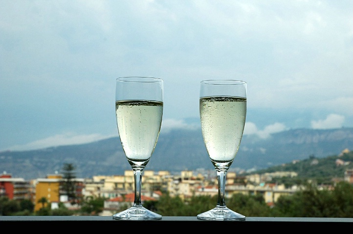 Sorrento Champagne
