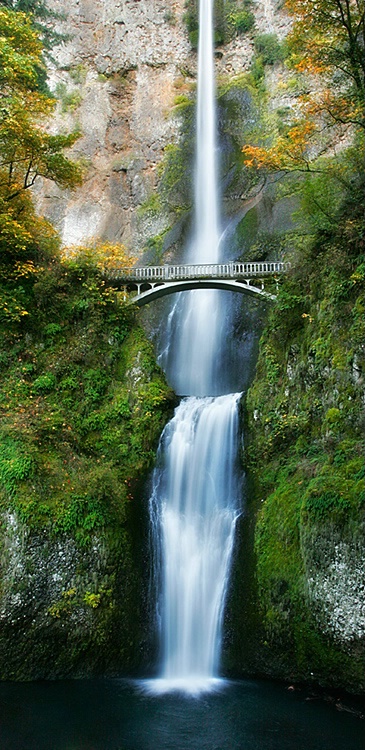 Multnomah Falls in Autumn