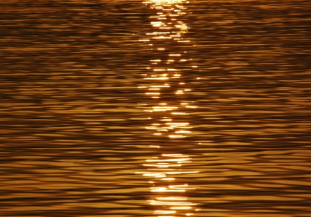 sun reflaction in gold