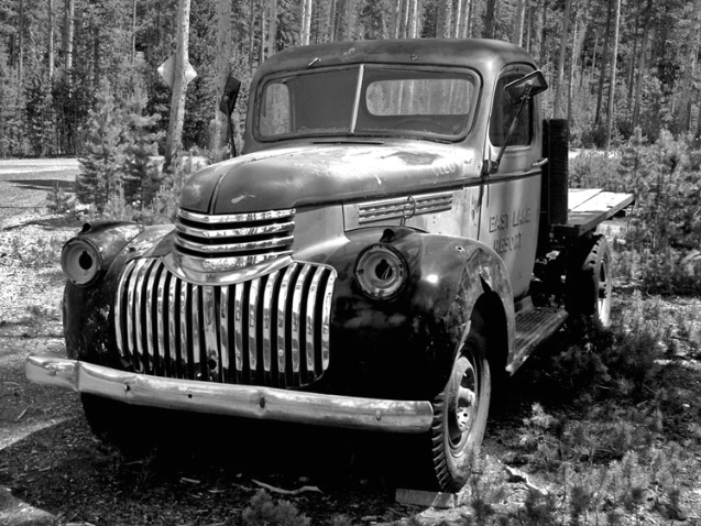 Truck in Oregon - B&W - ID: 1077808 © Daryl R. Lucarelli