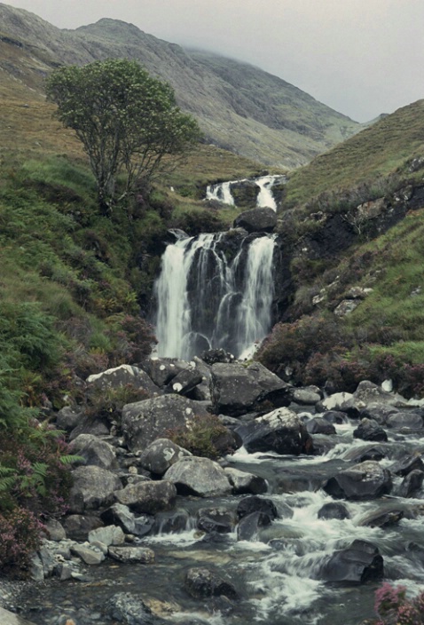 Waterfall on Skye - ID: 1135480 © Nora Odendahl