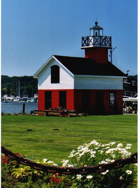 little red lighthouse